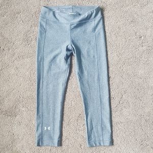 Gray Under Armour compression leggings